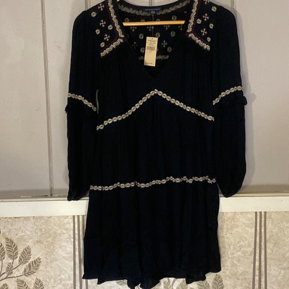 American Eagle Outfitters 🦅 Black Dress with White Accents